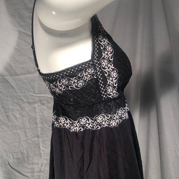 Cool Nights Lingerie  - Picture 4 of 6